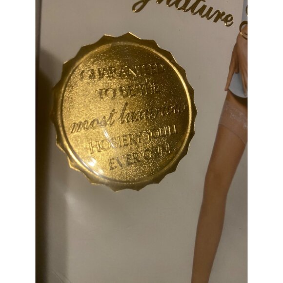 Victoria's Secret Sheer Seduction Stay Ups Cream Small Signature Gold Collection - Picture 2 of 7